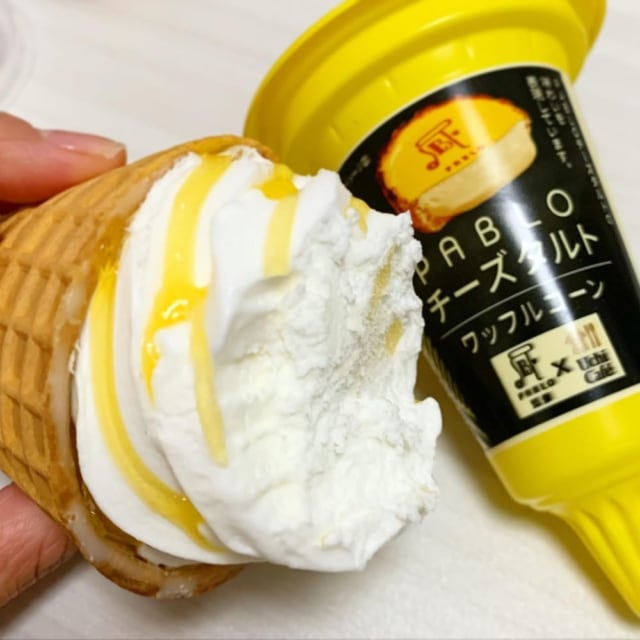 PABLOチーズタルトワッフルコーン