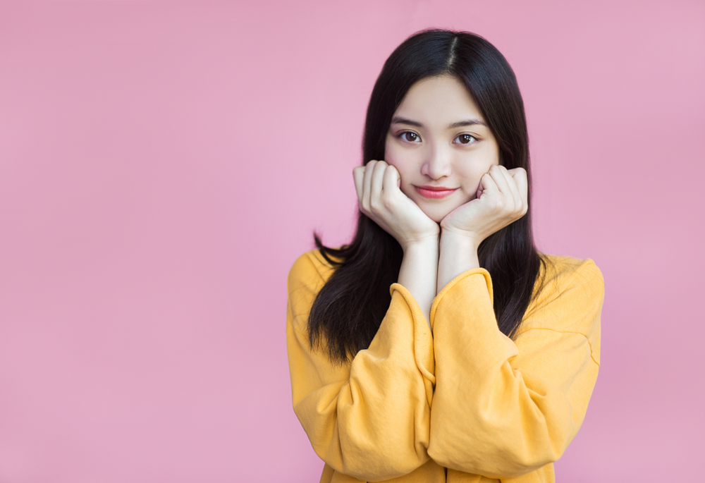 「それ、かわいすぎ…♡」男性がキュンとする“愛され女性”の特徴