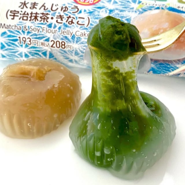 ファミリーマートの水まんじゅう宇治抹茶・きなこの写真