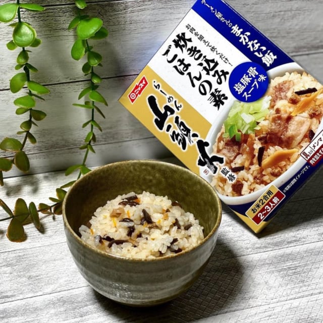 コストコのニッスイ炊き込みご飯の素で作った炊き込みご飯の写真