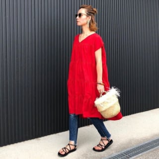 着こなし自由自在な 黒ワンピース で いち早く春コーデを先取ろう Lamire ラミレ 着こなし自由自在な 黒ワンピース で いち早く春コーデを先取ろう Lamire ラミレ