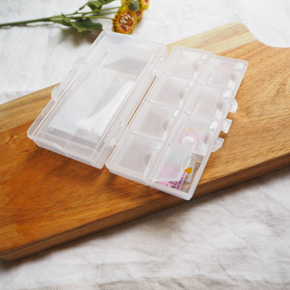 ダイソーのおすすめピルケース3選！薬や小物の収納に便利な優秀アイテムを紹介 lamire [ラミレ]