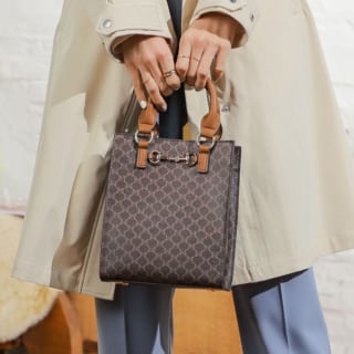 ハニーズのビット付スクエアバッグの画像