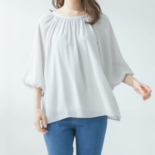 ハニーズの袖バルーントップス